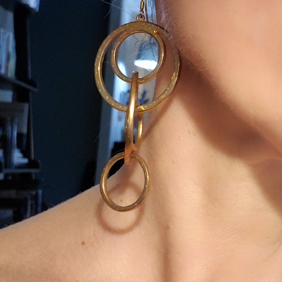Large gold hoop earrings with copper tint, 3" drop, lightweight hammered metal - Picture 3 of 8
